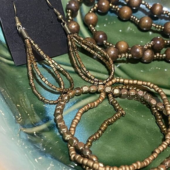 Trendy Handcrafted Bull Head Long Necklace Earrings & Bracelet - Picture 3 of 4